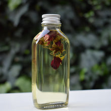 Load image into Gallery viewer, Body Oil with flowers | The Loofah Patch
