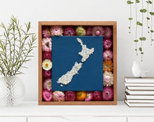 Load image into Gallery viewer, Loofah art with dried flowers as border | The Loofah Patch
